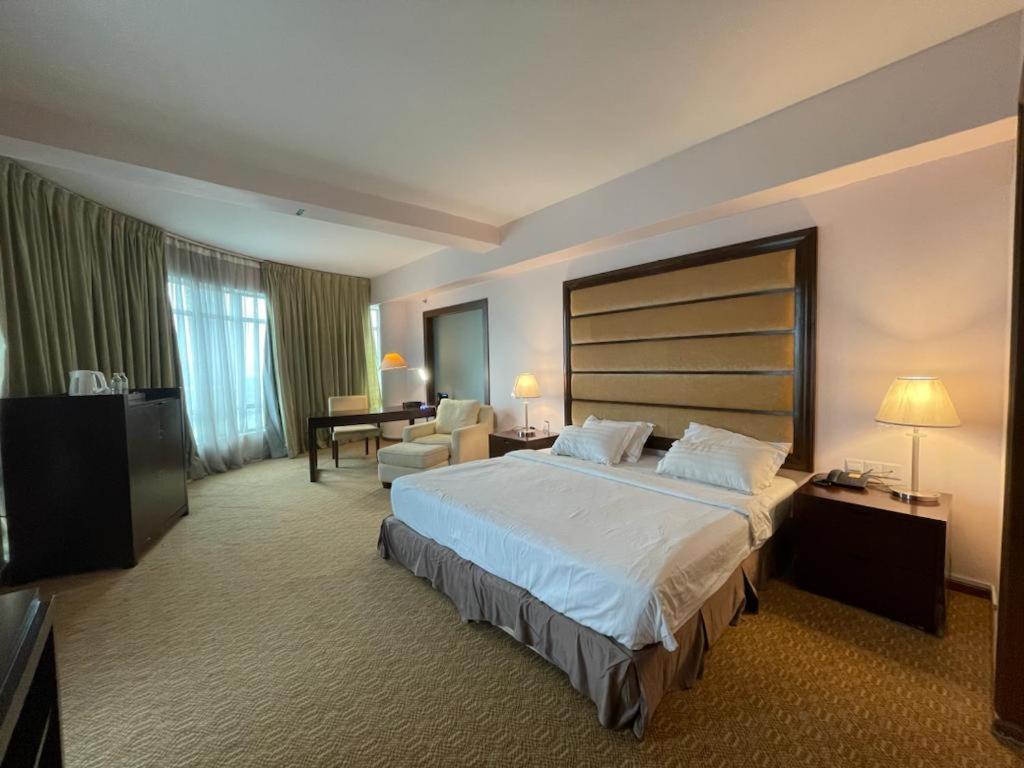 Oriental Crystal Hotel Kajang Εξωτερικό φωτογραφία